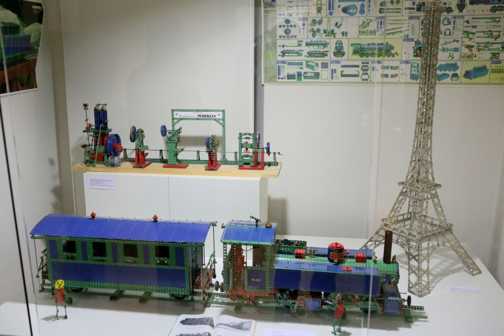 IMG_6845 (small).jpg IMG_6845 (small).jpg