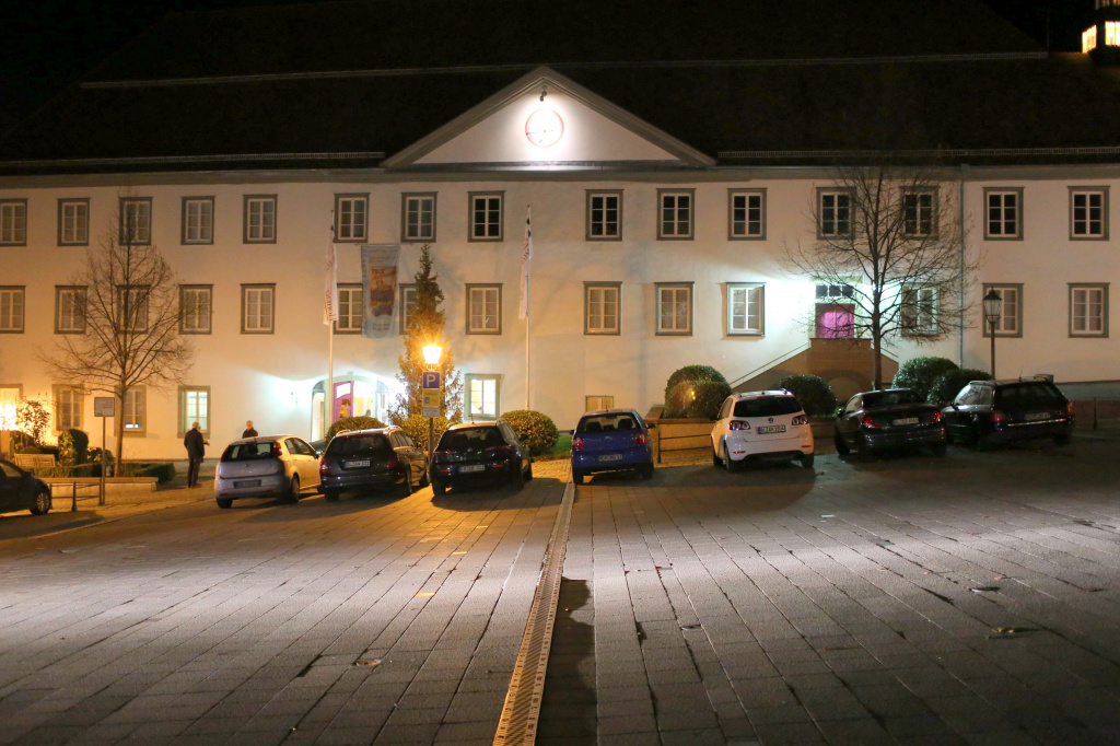 IMG_6817 (small).jpg IMG_6817 (small).jpg